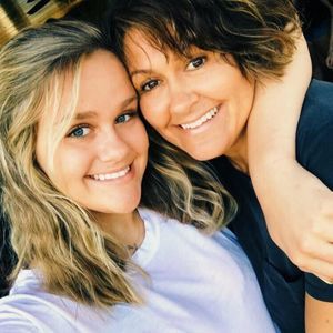 Meet your Posher, Ava